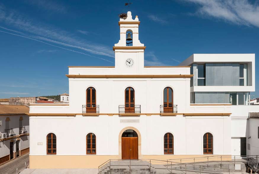 ayuntamiento-frontal Ayuntamiento de Posadas
